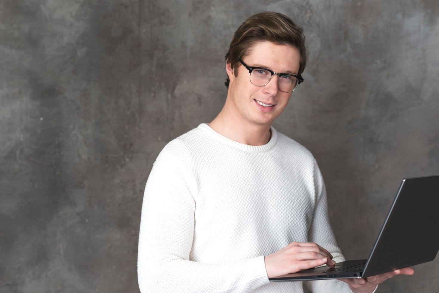 Oyun geliştirme sürecinde prototip testleri ve iterasyon çalışmaları